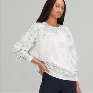 NWOT Lululemon Perfectly Oversized Crew Dye SIZE 4